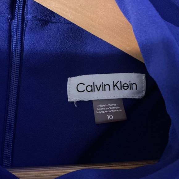 Calvin Klein
Petite Mock-Neck 3/4-Sleeve Sheath Dress size 10 - Picture 7 of 14